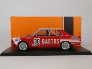 BMW 528i E28 #30 vainqueur Spa 1982 côté